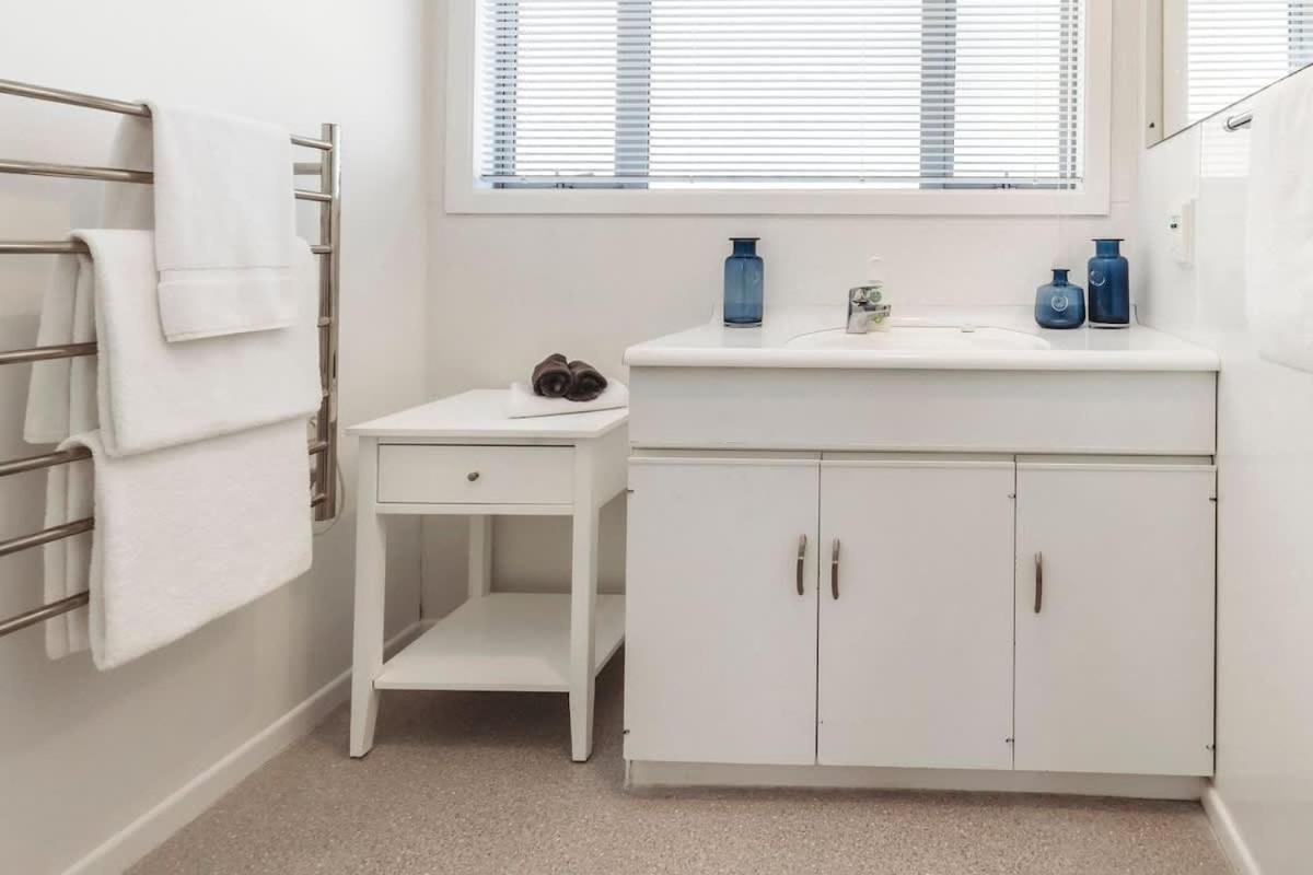 Holiday On Hamblyn - 2 Bedroom Home Near Fitzroy Beach New Plymouth Exteriör bild
