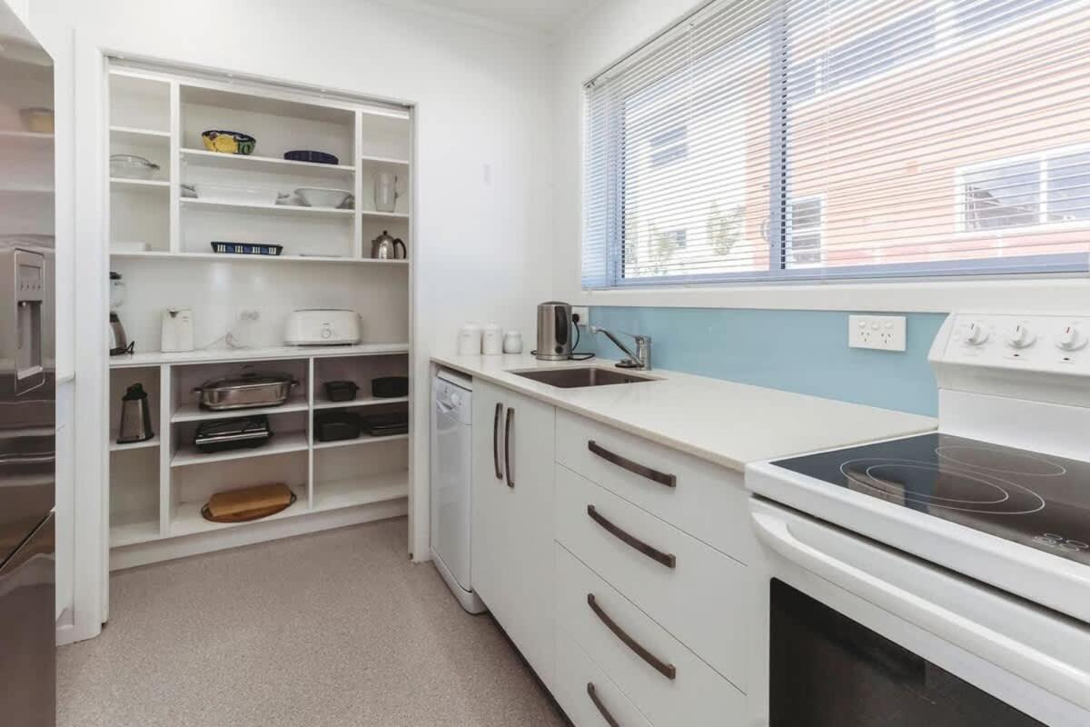 Holiday On Hamblyn - 2 Bedroom Home Near Fitzroy Beach New Plymouth Exteriör bild